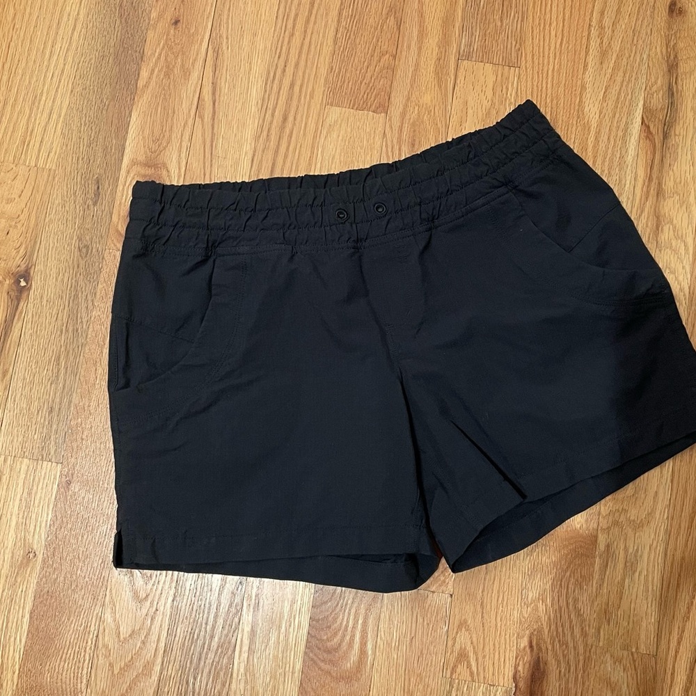 MEC Black Women's Cargo Shorts